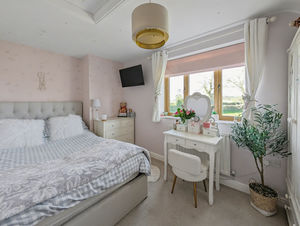 Photo 19- click for photo gallery